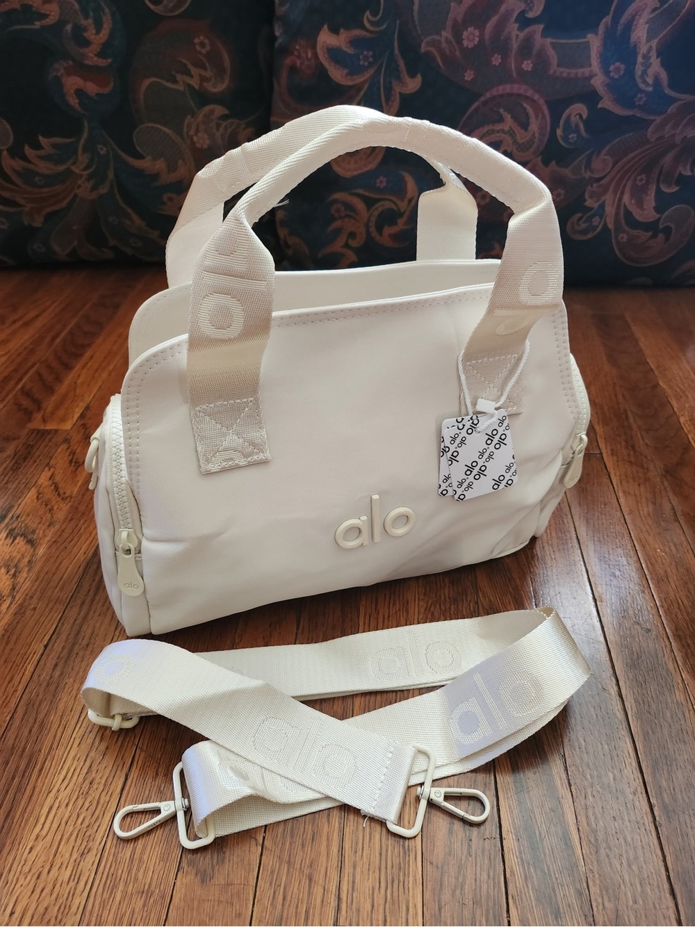 Alo Logo white Cream Mini handbag with Detachable Strap nwt